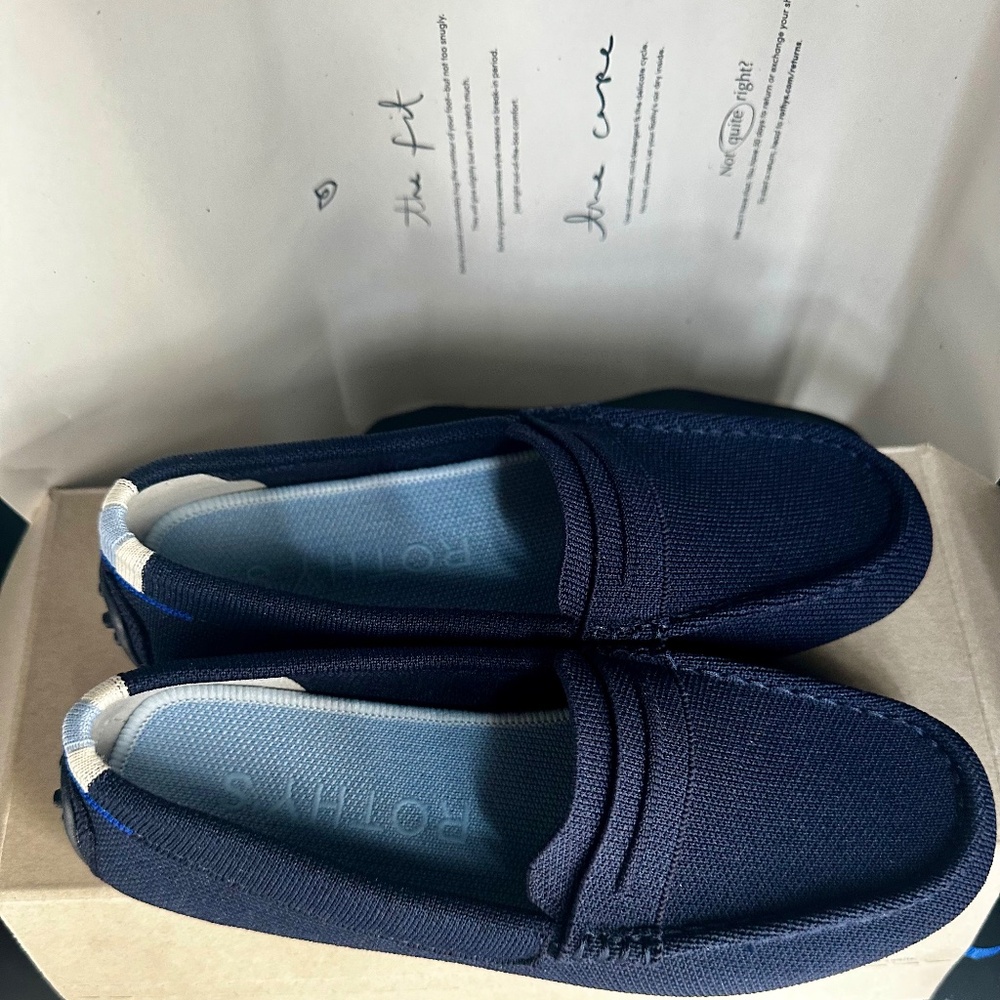 New- Never Worn Rothy’s